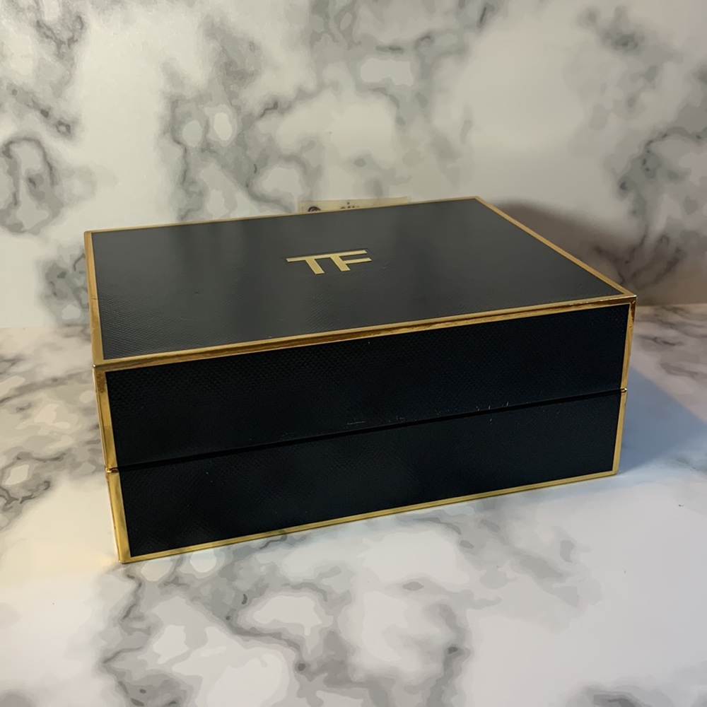 Tom Ford Velvet Storage Box - Picture 4 of 13